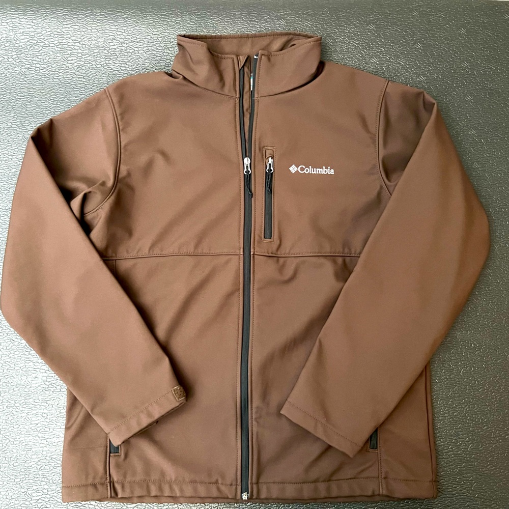 Columbia Men's Ascender Water-Resistant Softshell Jacket